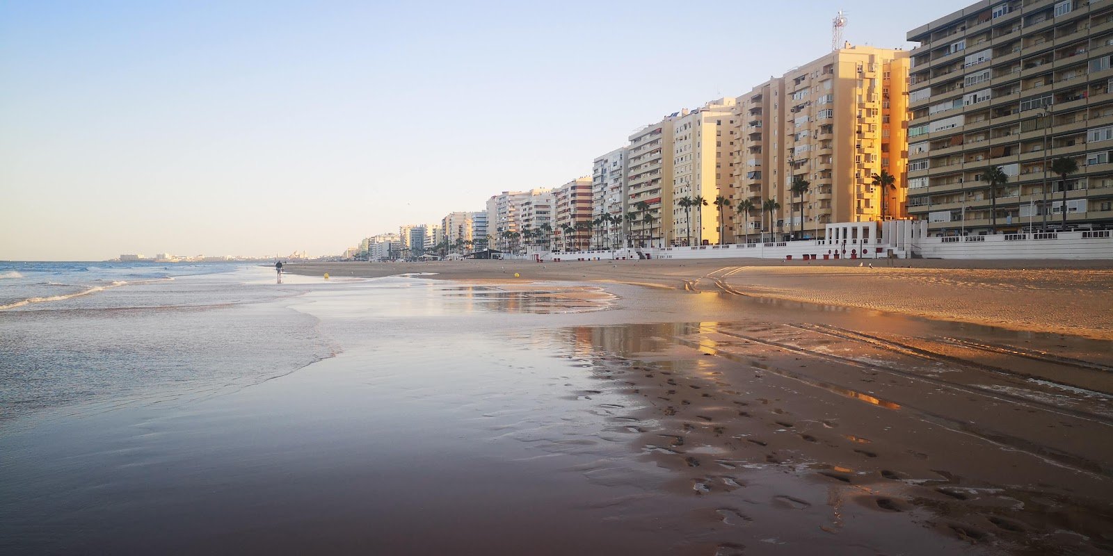 Aparcamiento Complejo Deportivo Ciudad de Cádiz — foto 1 de 2