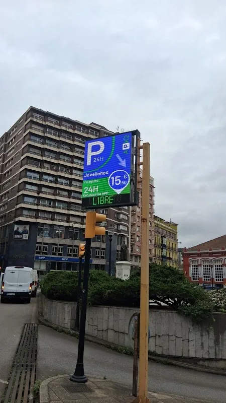 Parking APK2 Plaza seis de agosto Jovellanos en Gijón (Asturias) — foto 1 de 4