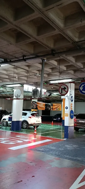 Parking El Centro en Benidorm (Alicante) — foto 1 de 3
