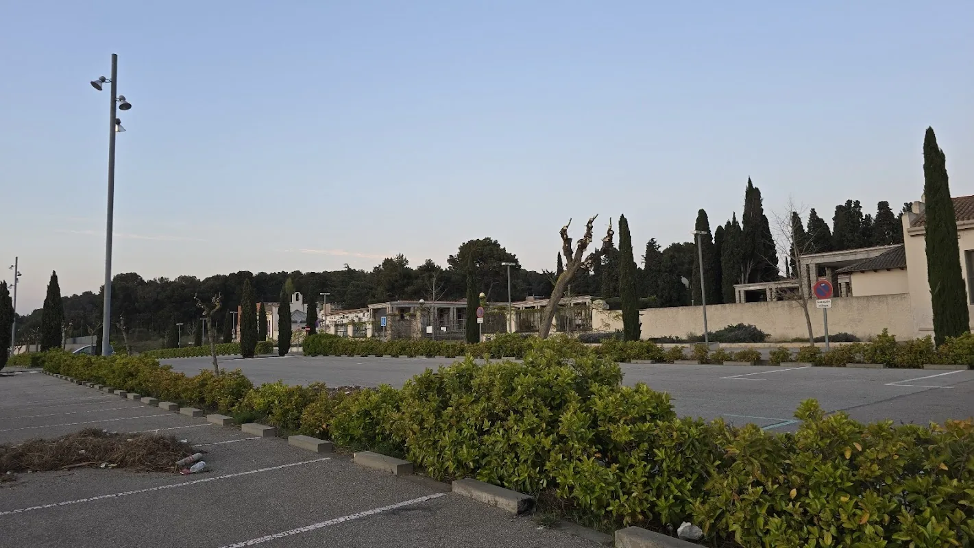 Aparcamiento del Cementerio en Mataró (Barcelona) — foto 1 de 2