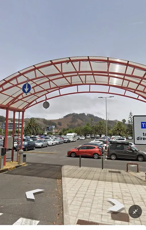 Parking Larga Estancia Aeropuerto Tenerife Norte (TFN) en San Cristóbal de La Laguna (Santa Cruz de Tenerife) — foto 1 de 2