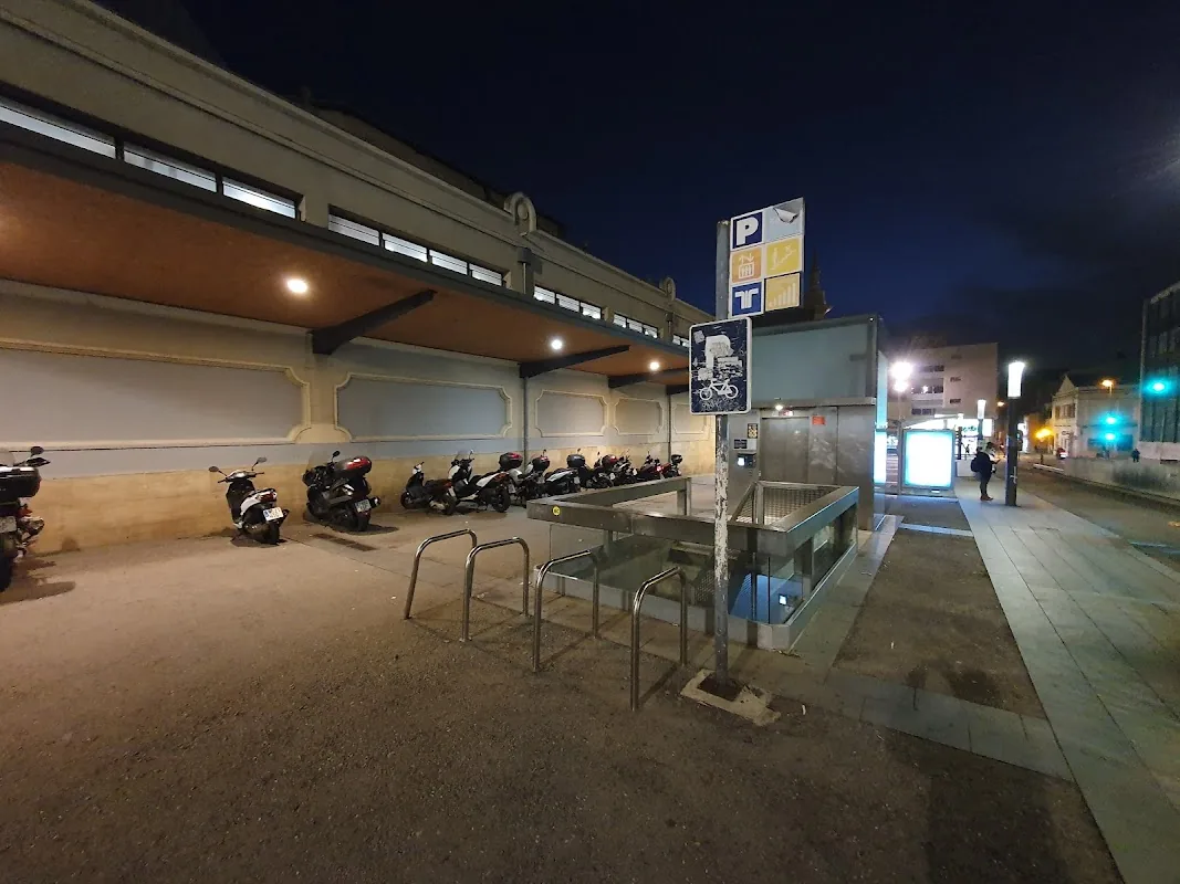 Parking Mercat en Sabadell (Barcelona) — foto 1 de 2