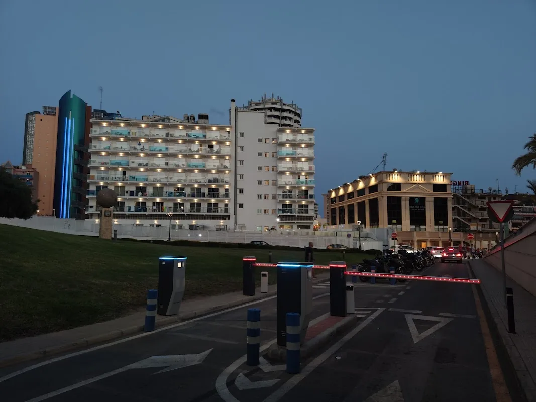Parking Parkhaus Benidorm en Benidorm (Alicante) — foto 1 de 4