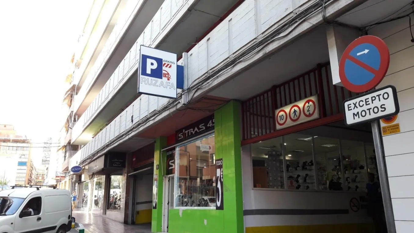 Aparcamiento Ruzafa en Benidorm (Alicante) — foto 1 de 4